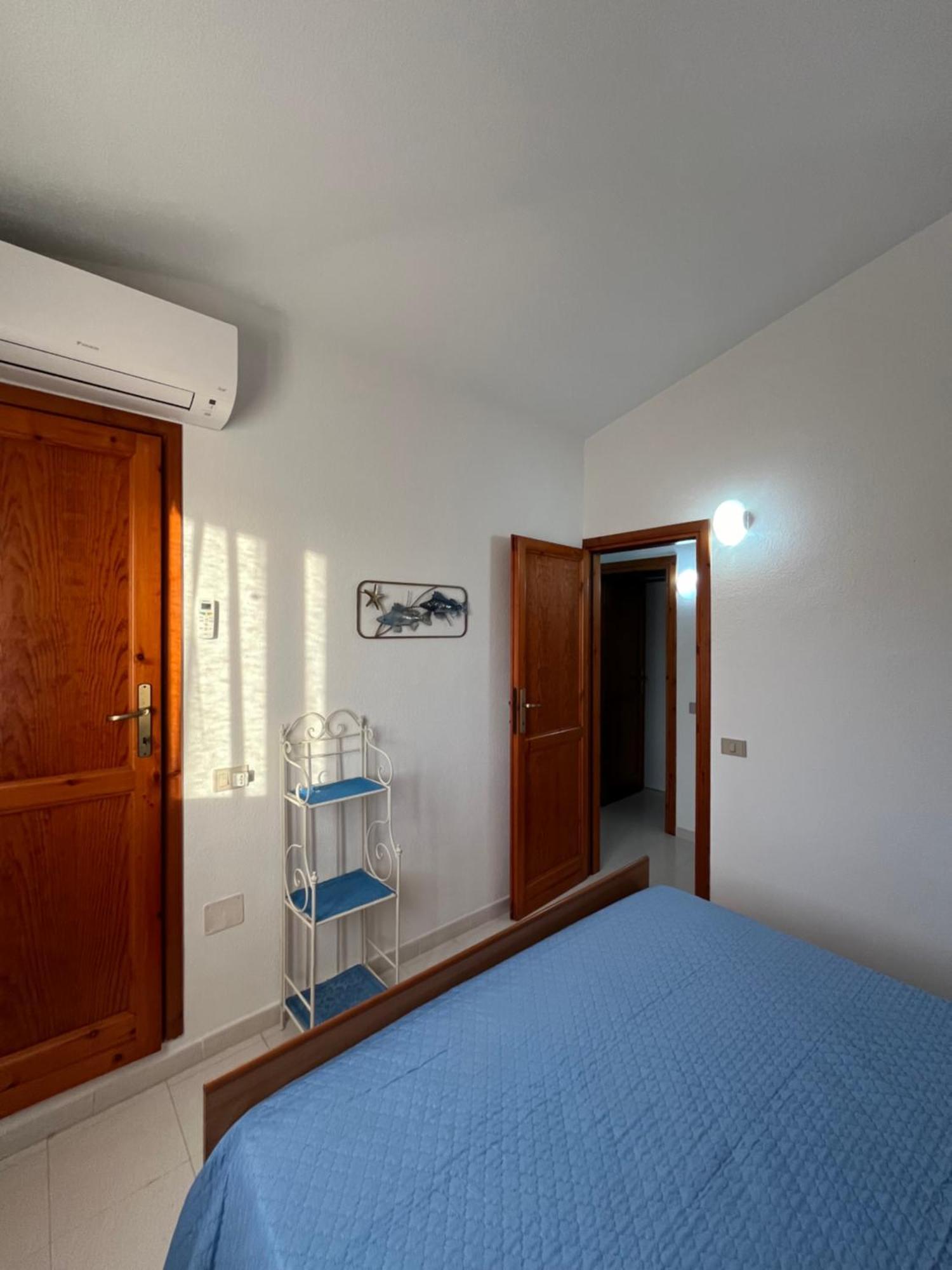 Casa Sviluppata Su Due Piani Con Doppia Veranda E Parcheggio Privato 산테오도로 외부 사진
