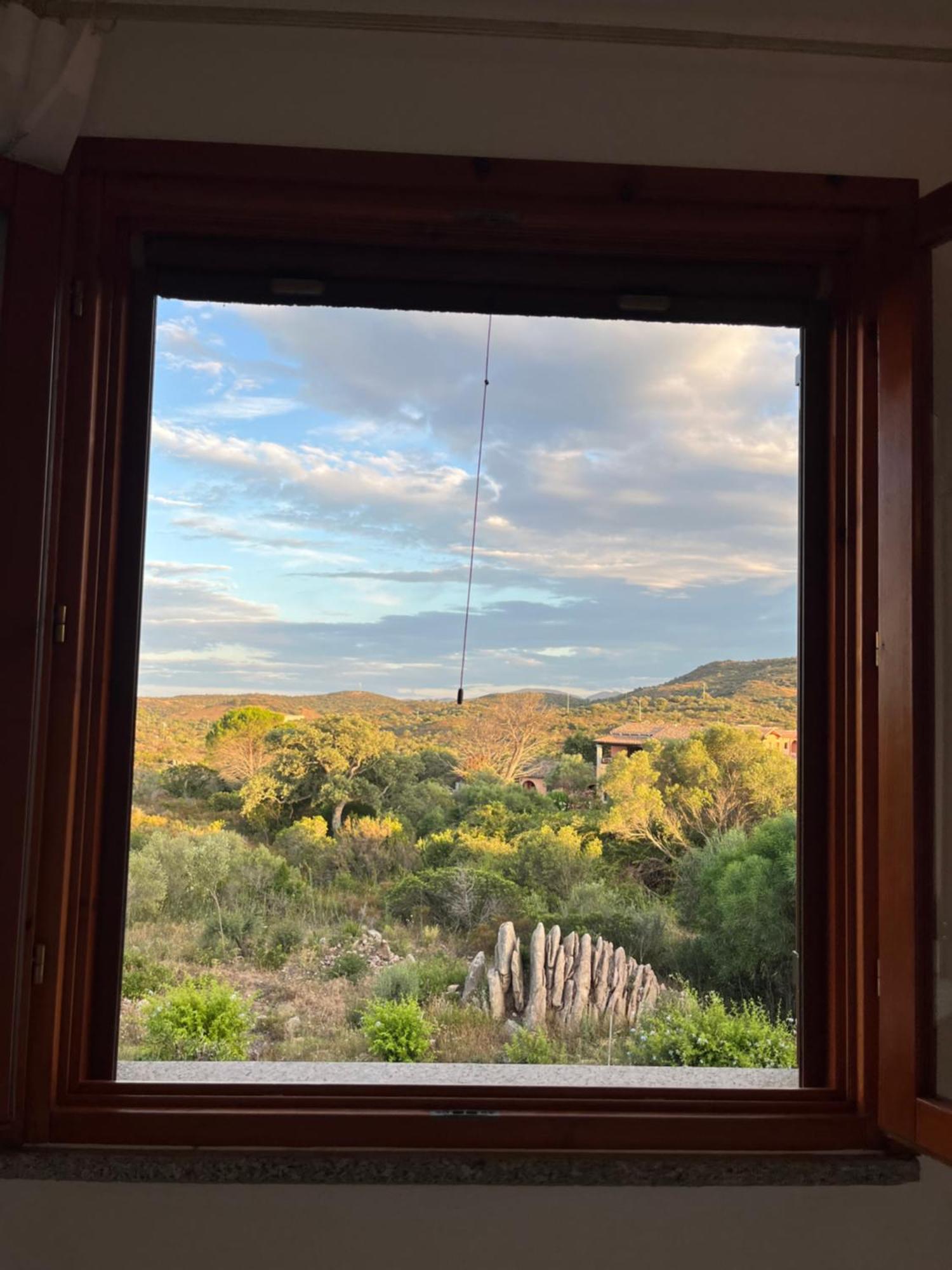 Casa Sviluppata Su Due Piani Con Doppia Veranda E Parcheggio Privato 산테오도로 외부 사진